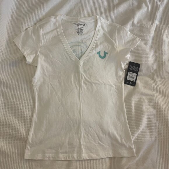 True Religion White Slim Glitter Logo V-Neck Tee - Picture 9 of 10